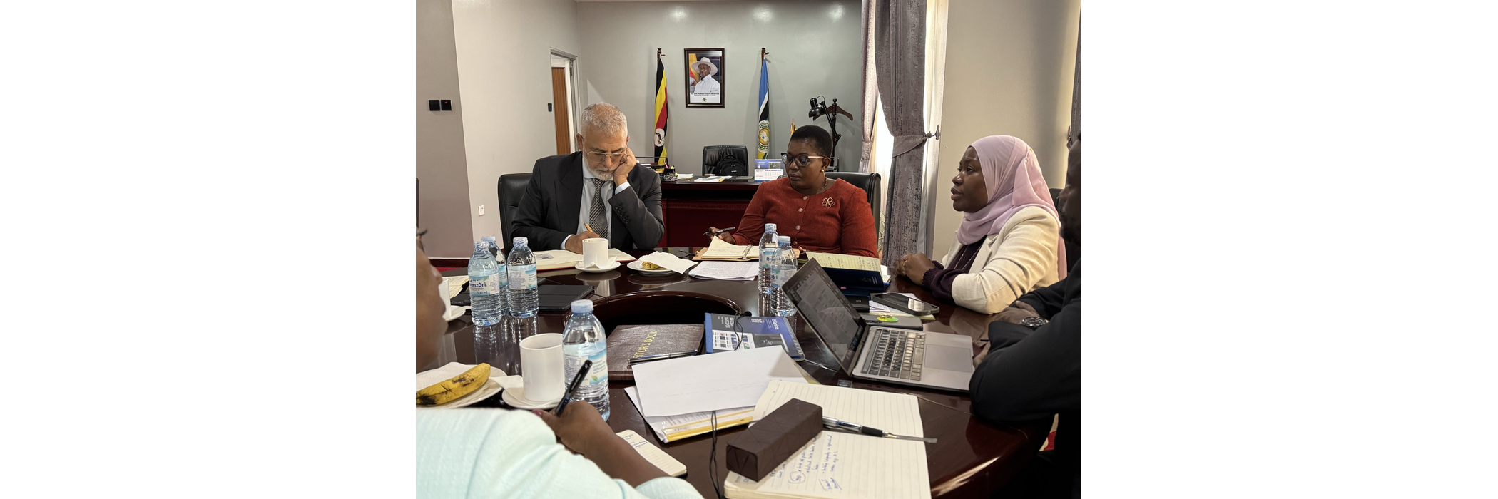 Ministry Explores Technology Investment with UK Delegation